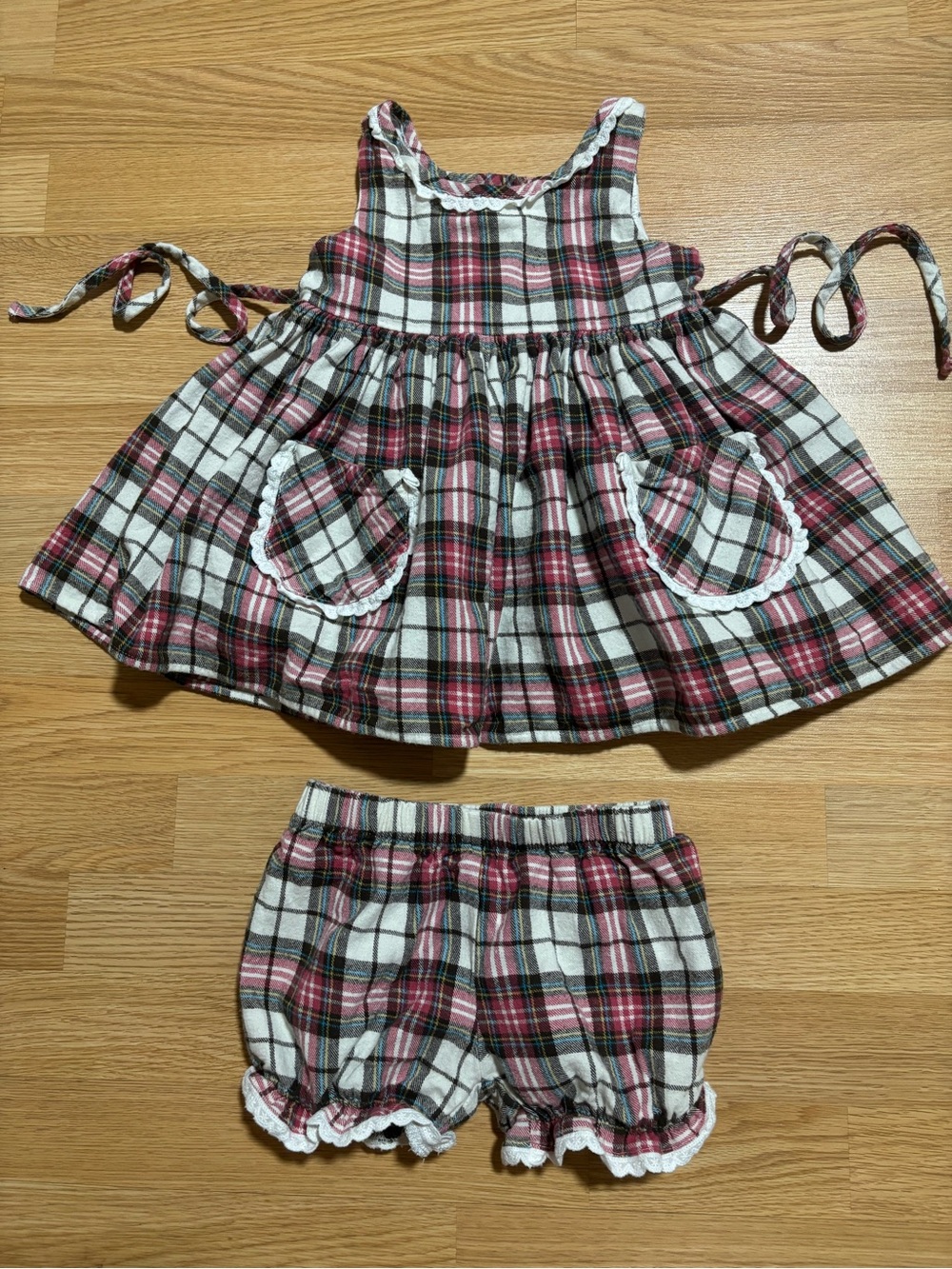 “Sweet Honey” 2pc plaid set size 6